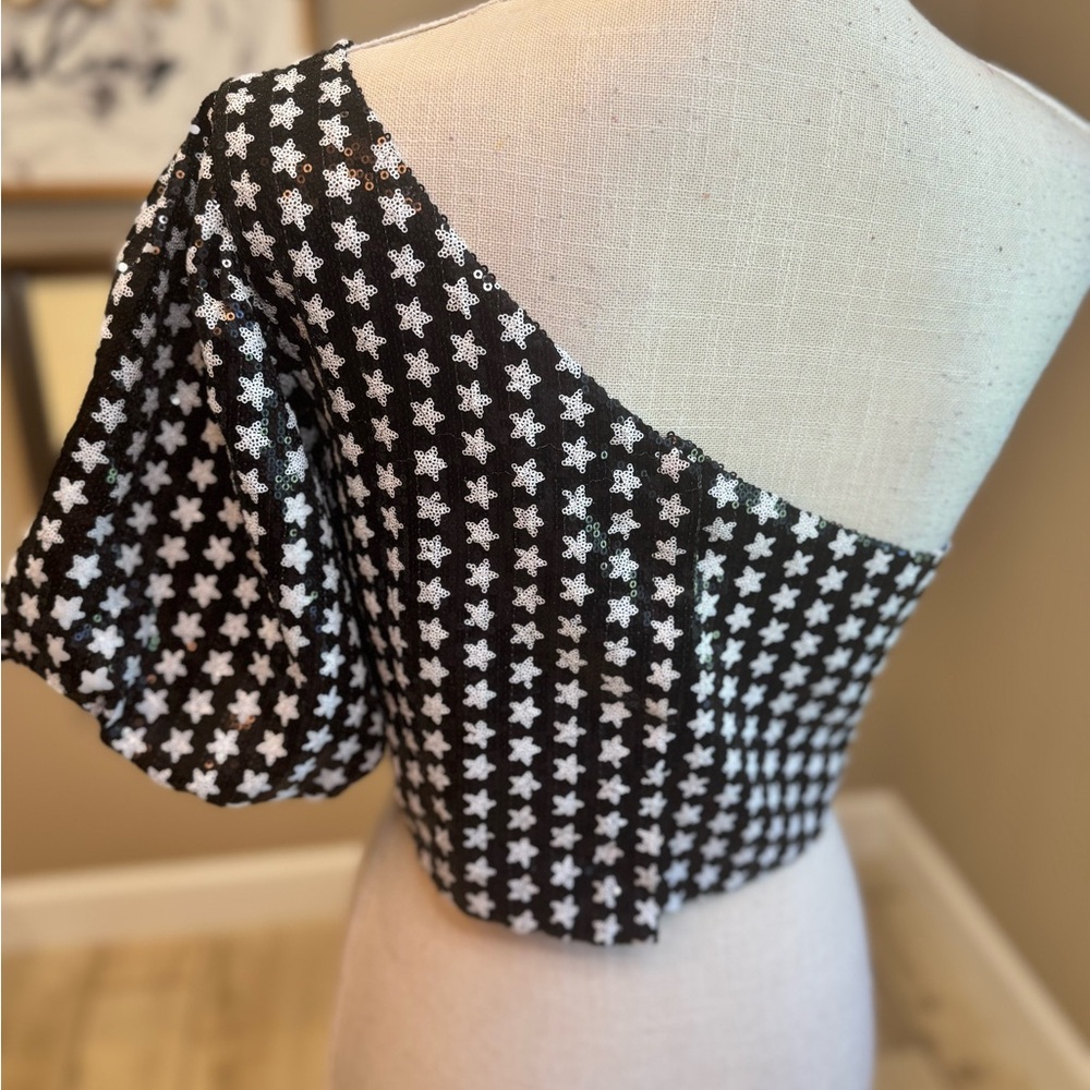 New! QUEEN OF SPARKLES Black and White Sequin Star One Shoulder Crop Top - Picture 6 of 7